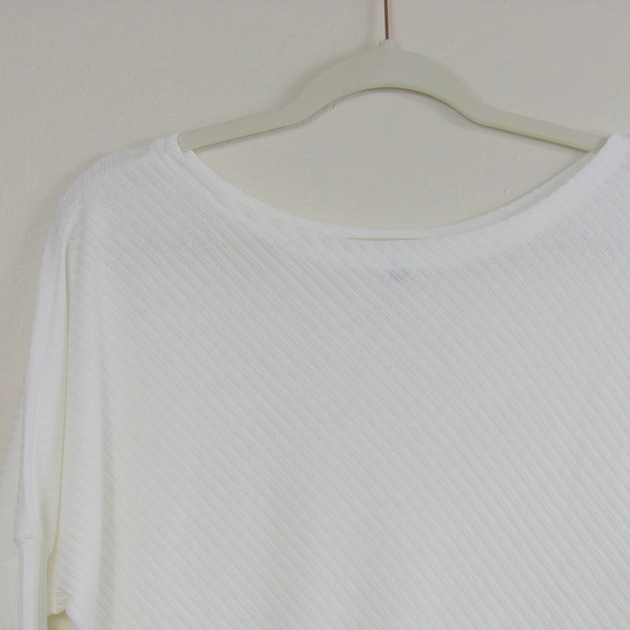 LAST ONE! Batwing Off Shoulder Lightweight Sweater - Picture 6 of 8